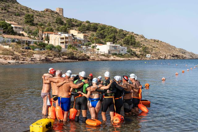 La Costa Cálida se estrena como destino europeo de natación con el éxito del Open Water Tour - 2, Foto 2