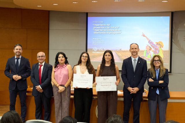 El COITIRM entrega su Insignia de Oro a la ingeniera premiada por la NASA Mar�a Jes�s Puerta y presenta el I Bar�metro de la Mujer Ingeniera, Foto 2