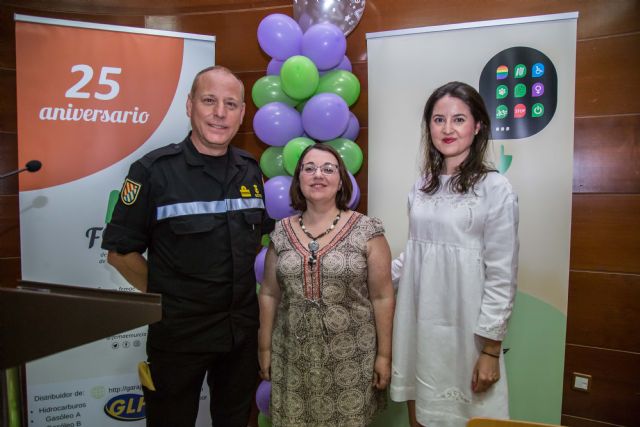 Femae entrega a tres profesoras de la Universidad de Murcia el premio 'Educando en participación' - 1, Foto 1