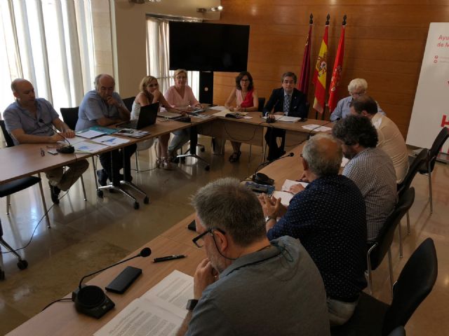 El servicio de empleo proporciona formación a 600 personas sin trabajo en el primer semestre del año - 1, Foto 1