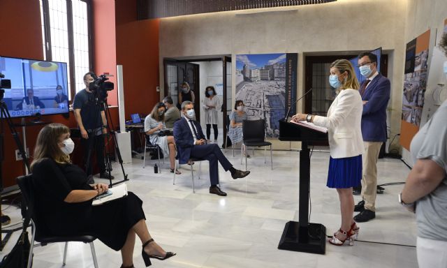 El Ayuntamiento y la Fundación la Caixa impulsan una alianza para acompañar a las personas mayores en Murcia - 4, Foto 4