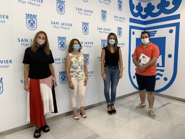 El Ayuntamiento de San Javier ofrece un servicio gratuito de respiro familiar para familiares cuidadores de personas dependientes - 1, Foto 1