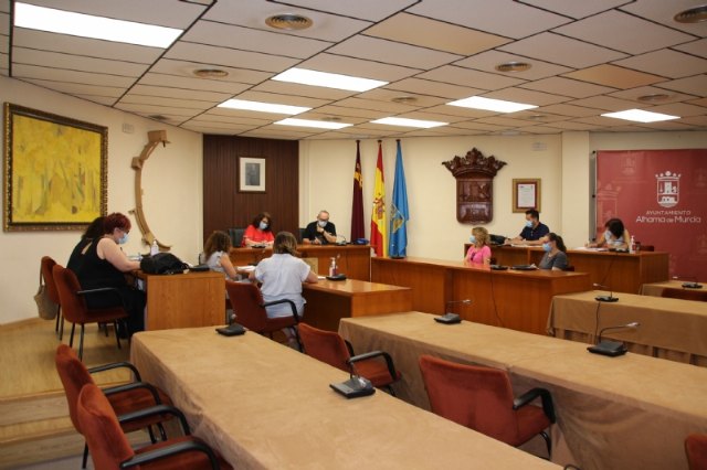 El Ayuntamiento y los colegios pblicos coordinan el plan de contingencia para el nuevo curso, Foto 1