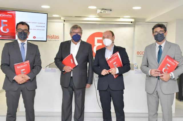 Los economistas recuperan el optimismo al amparo de la suavización de las restricciones - 1, Foto 1