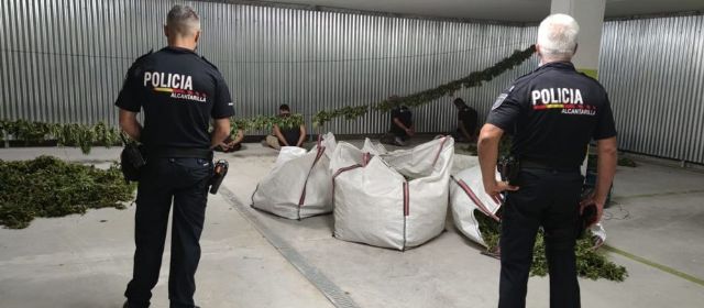 La Policía Local de Alcantarilla incauta 200 kilos de marihuana en el sótano de un edificio de la Calle Mayor - 1, Foto 1