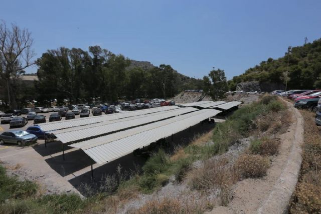 Urbanismo da luz verde a las obras para mejorar el aparcamiento de Navantia - 1, Foto 1