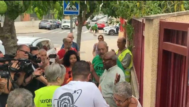 Paralizado nuevamente de forma temporal el desahucio de Donato Ndongo en Espinardo tras la presión ciudadana - 1, Foto 1