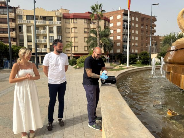 Culmina la campaña estival de prevención de la legionelosis en casi setenta fuentes ornamentales de Lorca - 2, Foto 2