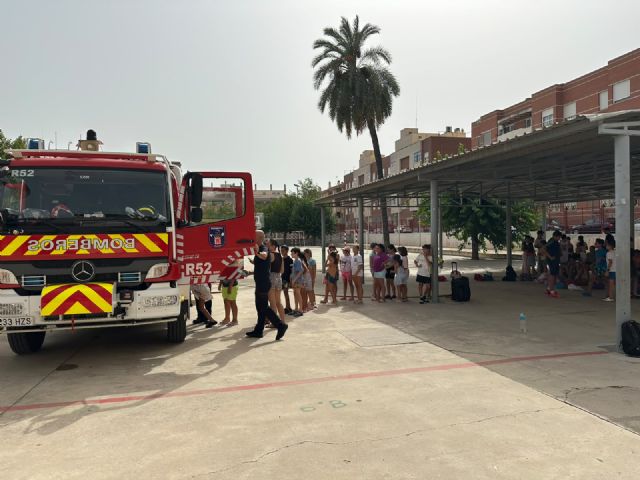 Bomberos Murcia acerca la prevención y la seguridad a un centenar de escolares de Puente Tocinos - 5, Foto 5