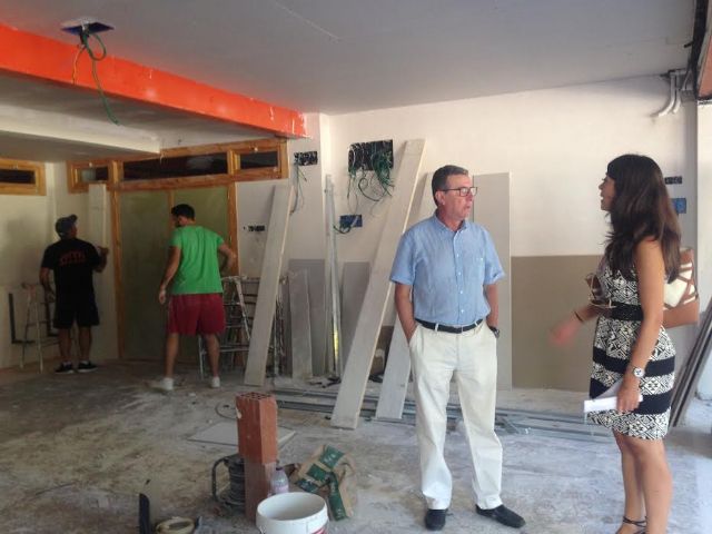 Más de 900 niños se beneficiarán a partir de septiembre de la CiberCaixa, cuyas obras se están ejecutando en el CEIP de San José - 1, Foto 1