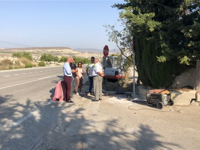 La Comunidad inicia la construcción de un paseo peatonal en la carretera que conecta Albudeite con la autovía del Noroeste - 1, Foto 1