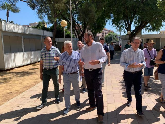 El Jardín Malecón se engalana para la Feria de Septiembre - 1, Foto 1