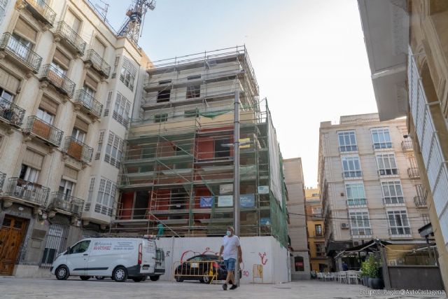 Un informe de Urbanismo obliga a rehabilitar la fachada de un inmueble en la calle Campos - 1, Foto 1