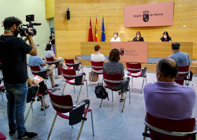 La Comunidad y las entidades sociales de la Región diseñan la acogida a refugiados afganos - 1, Foto 1