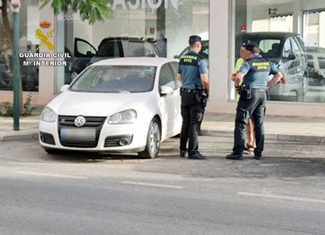 La Guardia Civil recupera un vehículo desaparecido de un taller mecánico - 1, Foto 1