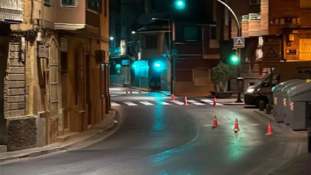El Ayuntamiento ultima el repintado de los entornos de todos los colegios públicos del municipio para reforzar la seguridad ante el inicio del curso - 3, Foto 3