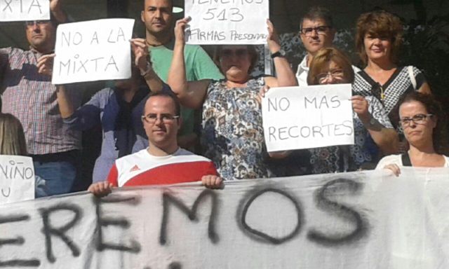 Podemos. Las aulas mixtas en infantil anticipan el deterioro de la escuela publica - 1, Foto 1