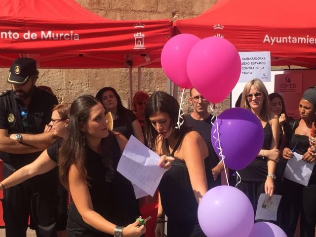 Familia apela a la responsabilidad social de todos para luchar contra la trata de mujeres con fines de explotación sexual - 1, Foto 1