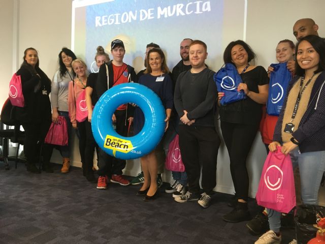 Dos acuerdos comerciales aseguran la llegada a la Región de 14.000 nuevos turistas británicos - 1, Foto 1