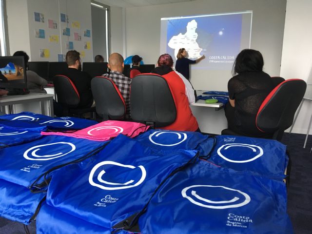 Dos acuerdos comerciales aseguran la llegada a la Región de 14.000 nuevos turistas británicos - 2, Foto 2