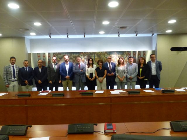 Miriam Guardiola presidirá la Comisión de Asuntos Generales e Institucionales, de la Unión Europea y Derechos Humanos y Valle Miguélez la de Industria, Trabajo, Comercio y Turismo - 2, Foto 2