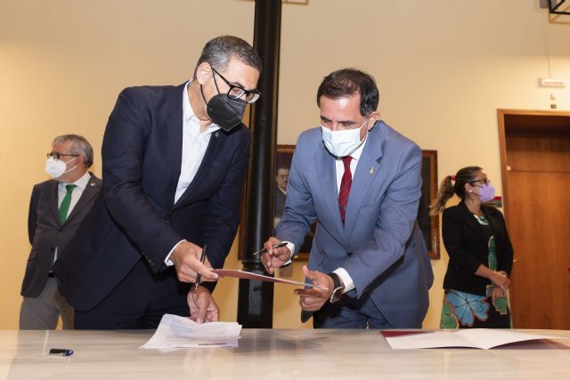 La UMU y el Ayuntamiento de Murcia se unen para crear la Cátedra de Agenda Urbana y Desarrollo Estratégico Local - 1, Foto 1