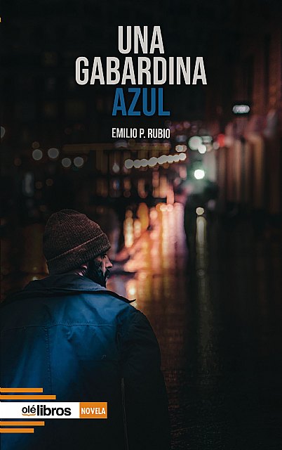 El escritor murciano Emilio P. Rubio presenta su novela Una gabardina azul - 1, Foto 1