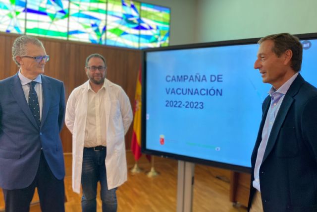 La vacunación frente a gripe y covid-19 se inicia este lunes para usuarios y trabajadores de residencias - 1, Foto 1