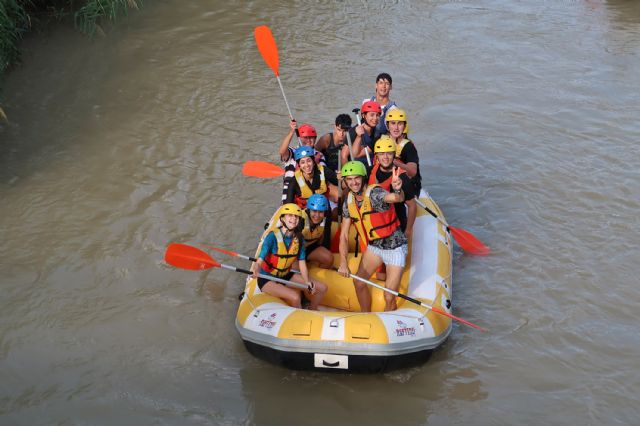 Los jóvenes torreños se divierten en el río Segura con una jornada gratuita de rafting - 1, Foto 1