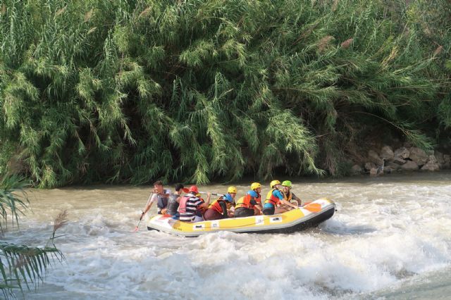 Los jóvenes torreños se divierten en el río Segura con una jornada gratuita de rafting - 2, Foto 2