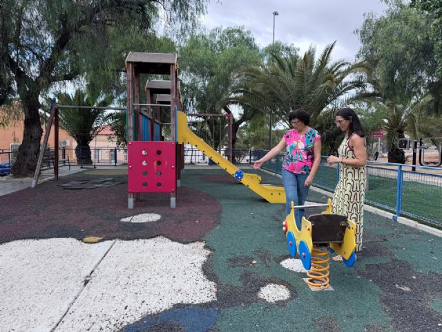 El Ayuntamiento de Puerto Lumbreras saca a contratación los trabajos de remodelación de la zona de juegos infantiles del Parque de La Cañada - 1, Foto 1