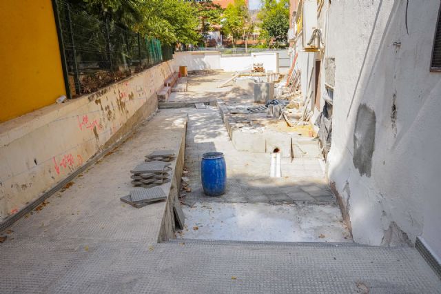 Participación Ciudadana refuerza las obras de accesibilidad del local social de La Vi&ntilde;a con casi 8.000 euros más - 2, Foto 2