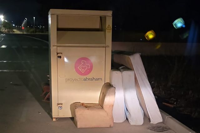 El Ayuntamiento vuelve a pedir civismo ante una oleada de depósitos irregulares de enseres y residuos - 2, Foto 2