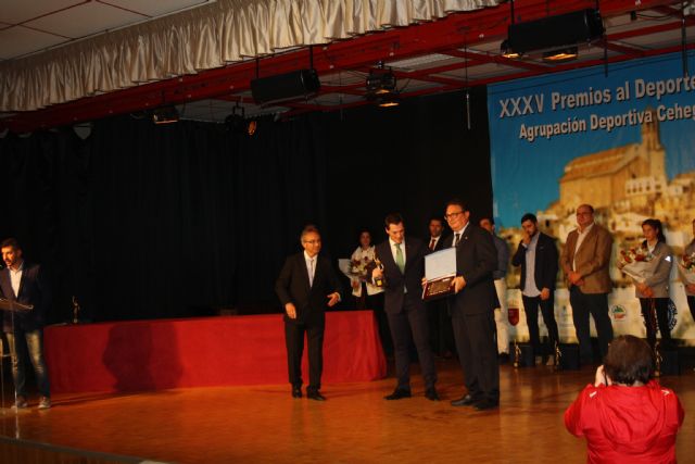 Entregados los XXXV Premios al Deporte Murciano que concede la Agrupación Cehegín Atlético - 2, Foto 2