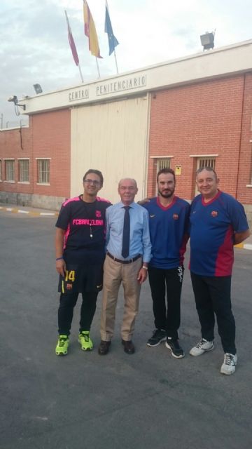 Se está desarrollando el V proyecto “Escuela de Fútbol” en el Centro Penitenciario Murcia I, Foto 1