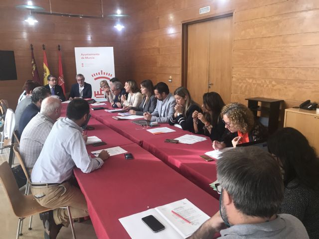 El Pleno del Ayuntamiento de Murcia aprobará el jueves la solicitud para la adhesión a la Red Municipal de Ciudades y Comunidades amigables con las personas mayores - 1, Foto 1