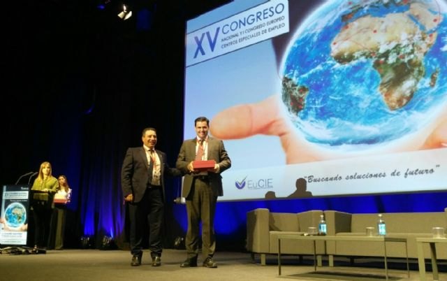 La Comunidad recibe el premio a la mejor administración de España en inclusión de trabajadores con discapacidad - 1, Foto 1
