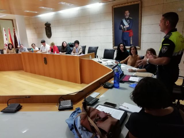 The newly created Municipal Commission for Children and Youth meets for the first time, Foto 3