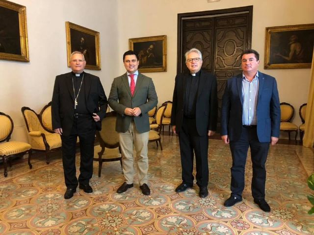 El Obispado cede al Ayuntamiento la plaza frente a la iglesia de Pozo Aledo - 4, Foto 4