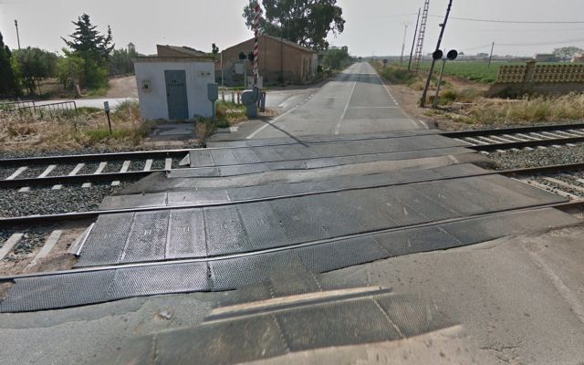 ADIF saca a contratación la supresión del paso a nivel de Pozo Estrecho - 1, Foto 1