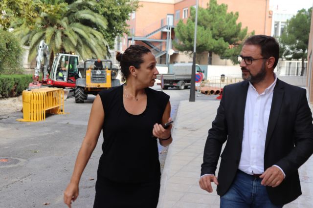 El Ayuntamiento de Lorca inicia los trabajos de renovación de las calles Arquitecto Ortiz Jara y Presbítero Gálvez Borgoñez - 1, Foto 1