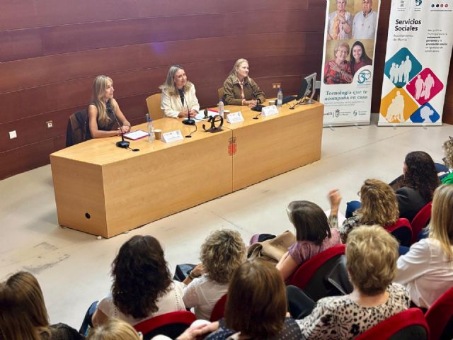 Murcia celebra los 30 años del servicio municipal de Teleasistencia poniendo rostro y voz a los usuarios y profesionales que hacen posible el programa - 4, Foto 4