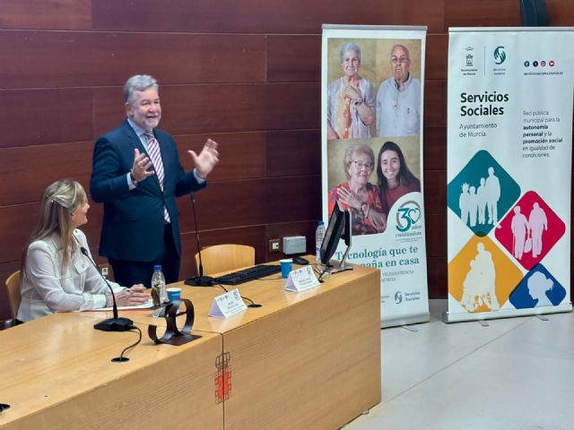 Murcia celebra los 30 años del servicio municipal de Teleasistencia poniendo rostro y voz a los usuarios y profesionales que hacen posible el programa - 5, Foto 5