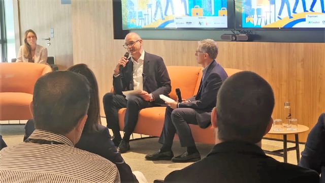 El consejero de Educación destaca la alta empleabilidad de la FP en la Región - 2, Foto 2