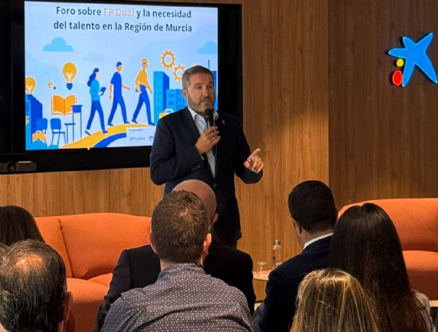 CaixaBank y CROEM impulsan en Murcia el ´Foro sobre FP Dual y la necesidad del talento´ para reforzar la conexión entre educación y empresa - 1, Foto 1