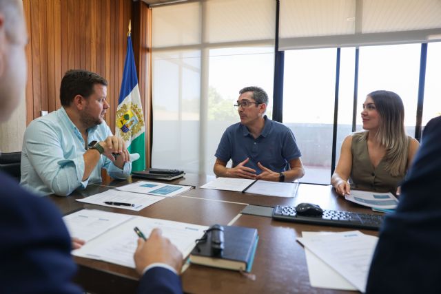 Ayuntamiento y COFRM colaboran en un programa de atención a mayores y pacientes vulnerables - 2, Foto 2