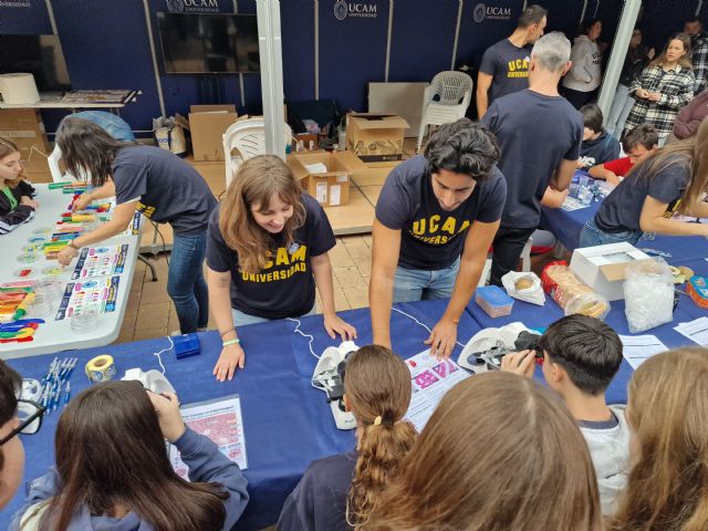 Cientos de escolares 'hacen' ciencia con la UCAM - 2, Foto 2
