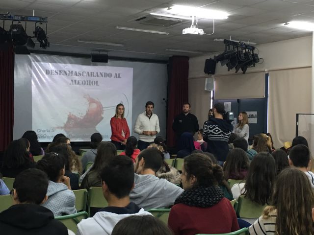 Educación informa a los jóvenes en los institutos sobre consumo de alcohol coincidiendo con las fiestas - 3, Foto 3