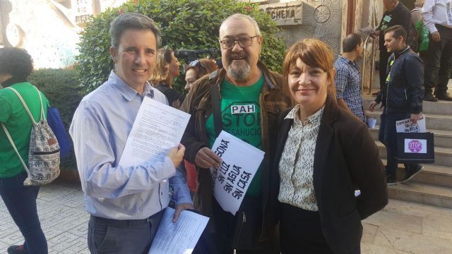 Podemos considera cruel que el gobierno no haya desarrollado la Ley de Vivienda - 1, Foto 1