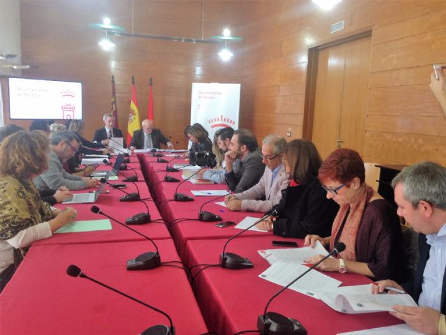 Martínez-Oliva informa a la Comisión de Vigilancia de la Contratación sobre el cumplimiento del contrato de Tribugest - 1, Foto 1